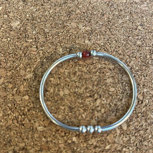 Sterling silver beaded stretch bangle w/ garnet bead - Picture 3 of 4